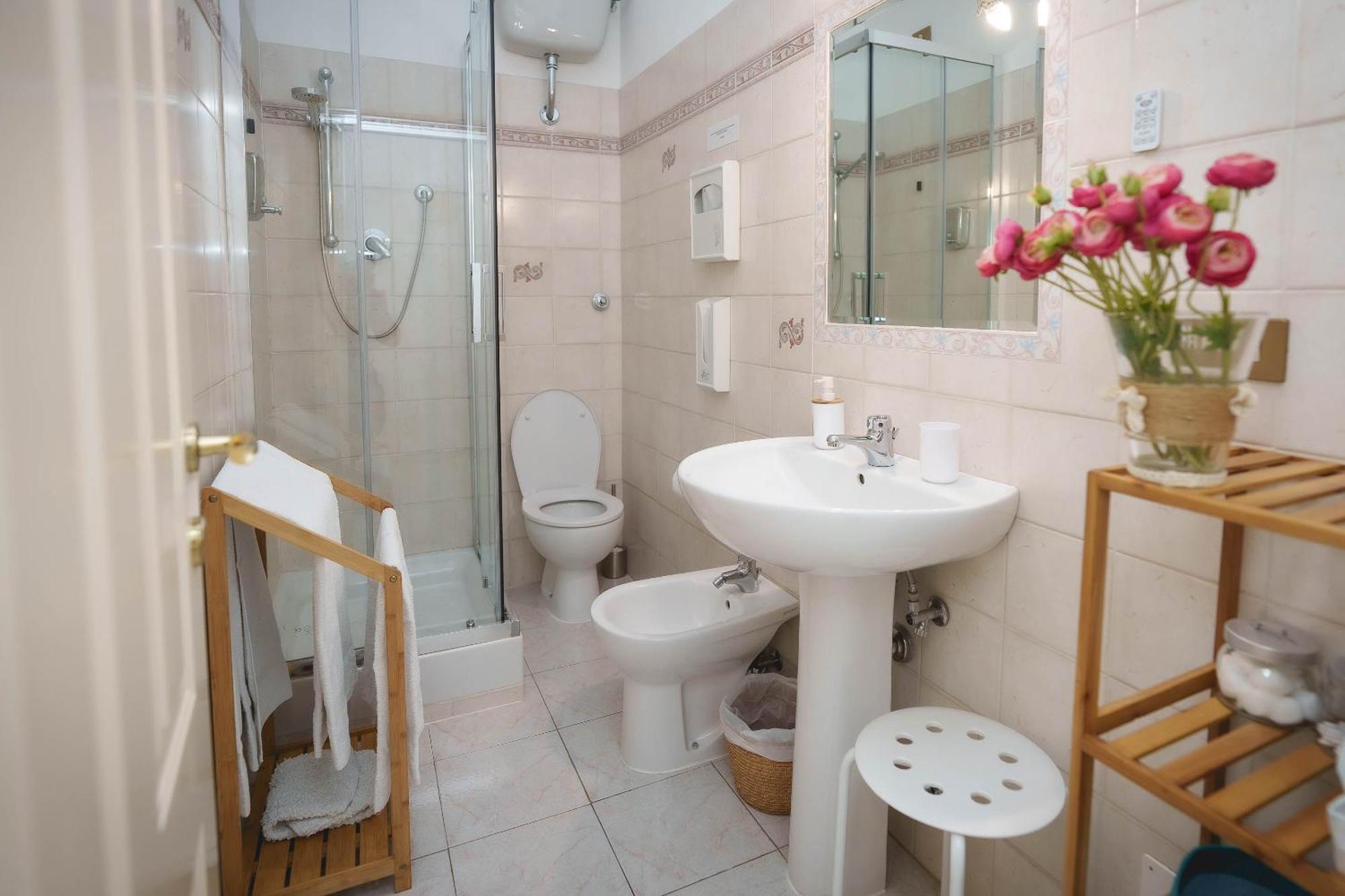 Le Tare Bed & Breakfast 3*